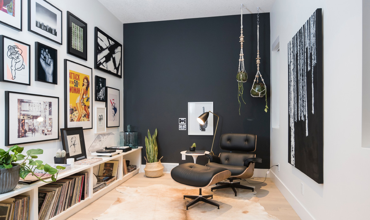 How to figure out which artwork fits in your living room or office